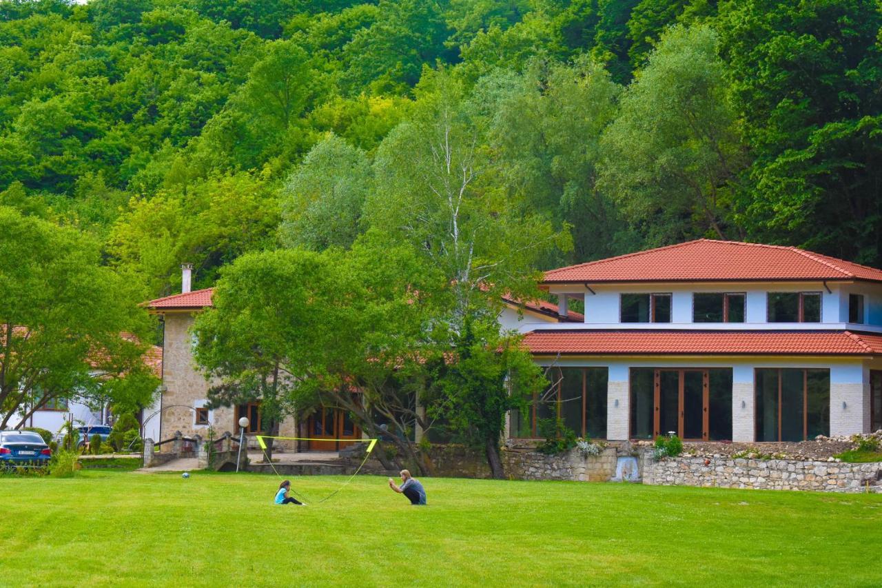 Hotel Eco Complex Izvori à Varna Extérieur photo