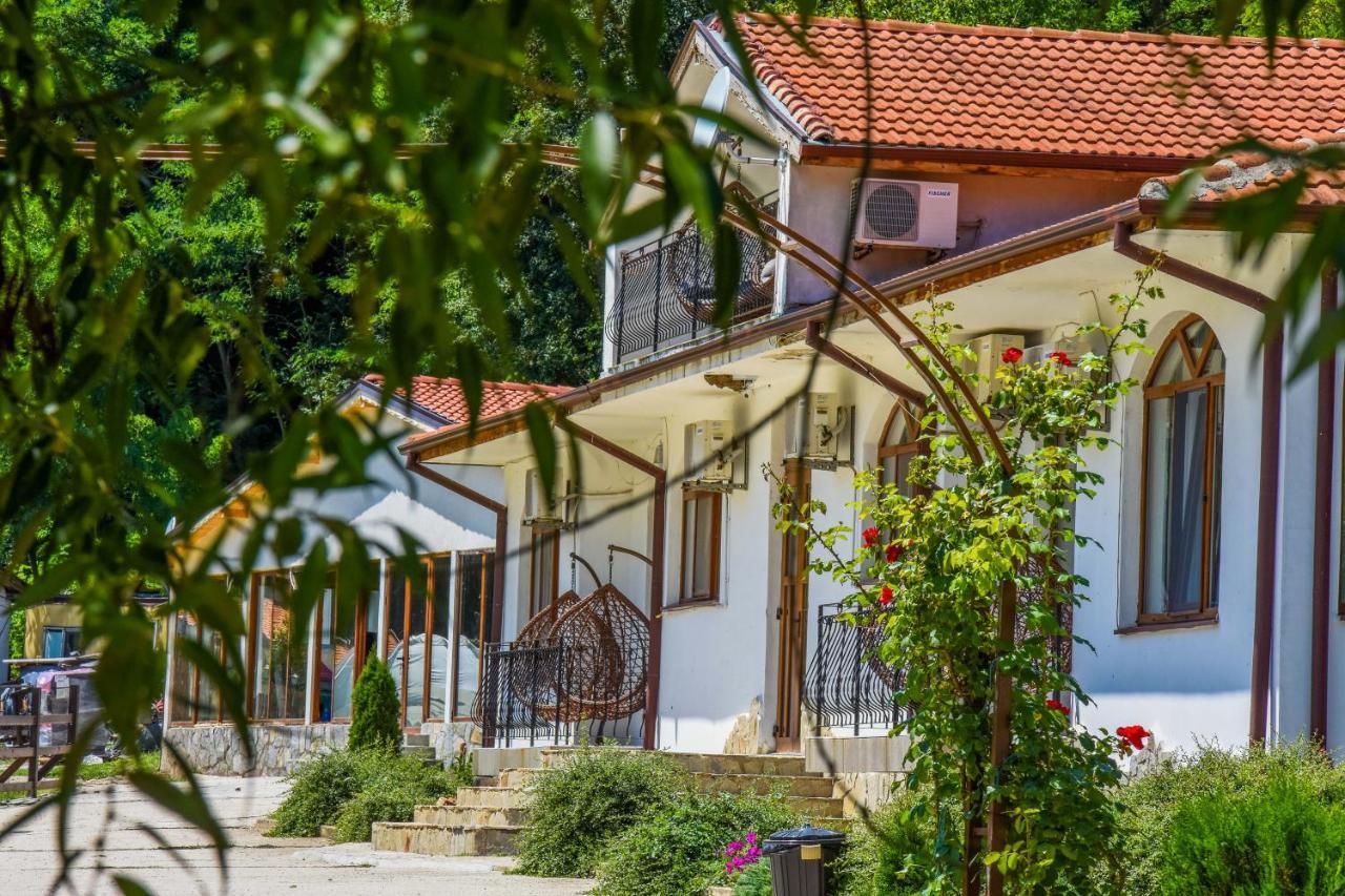 Hotel Eco Complex Izvori à Varna Extérieur photo